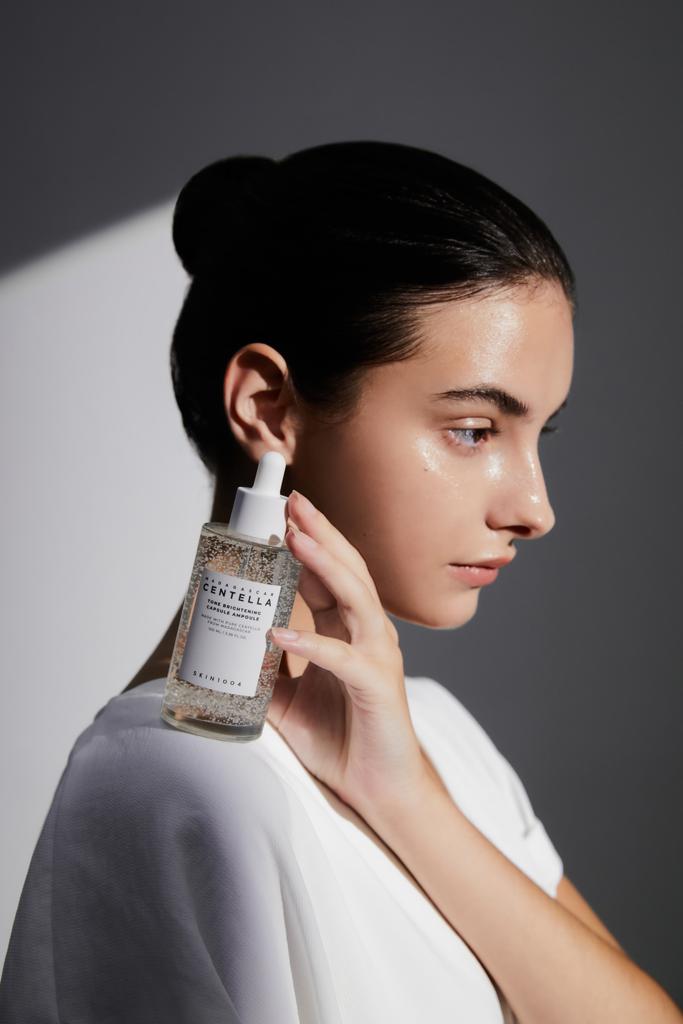TONE BRIGHTENING CAPSULE AMPOULE 100ml